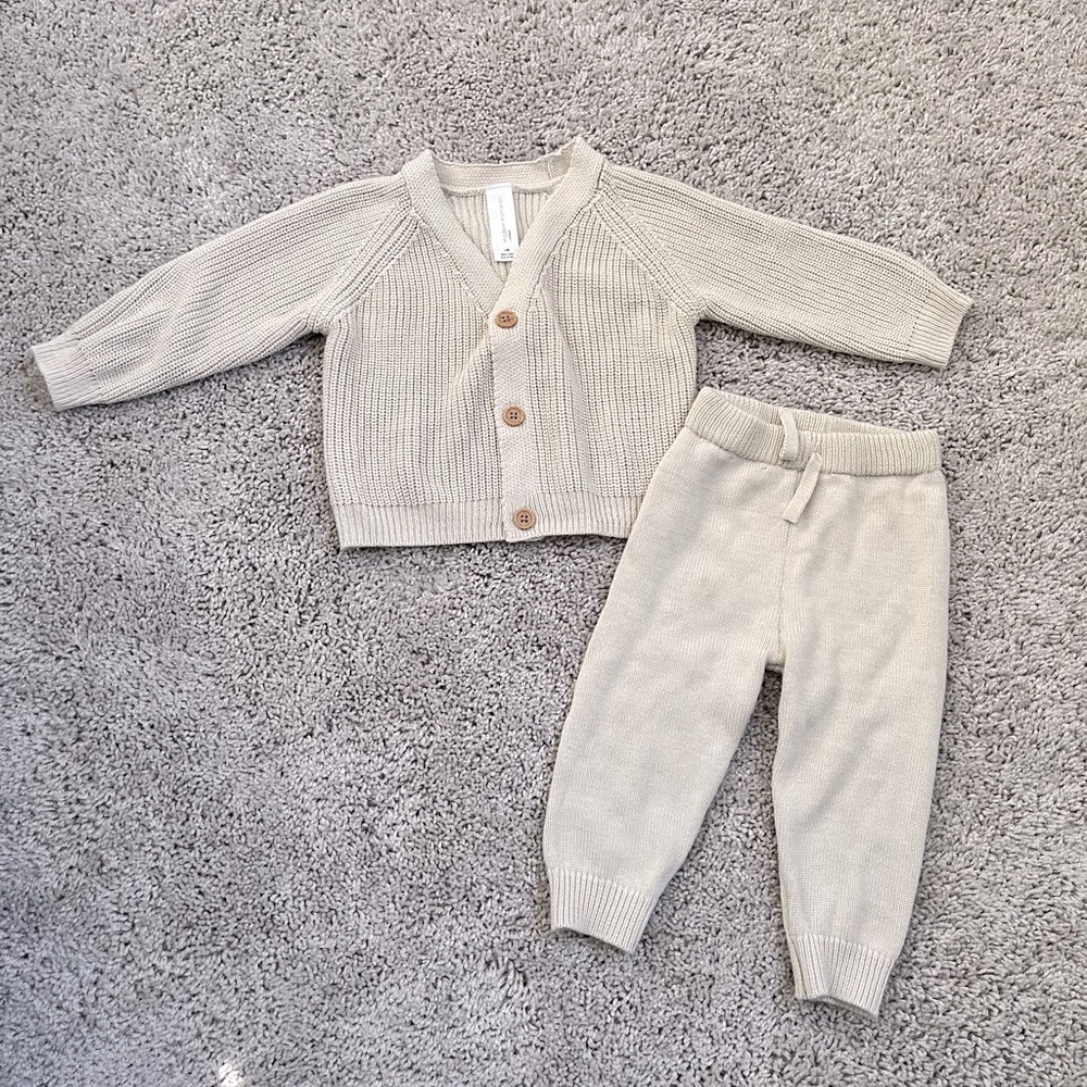 Matching set - Picture 1 of 4